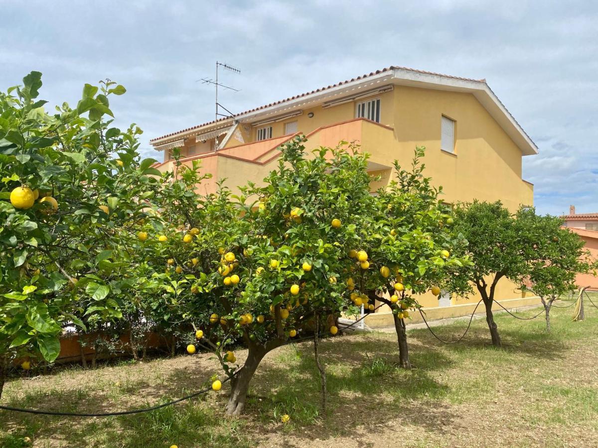 Lemon Apartments Villasimius Kültér fotó