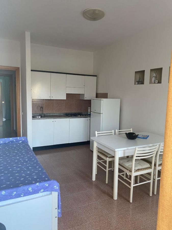Lemon Apartments Villasimius Kültér fotó